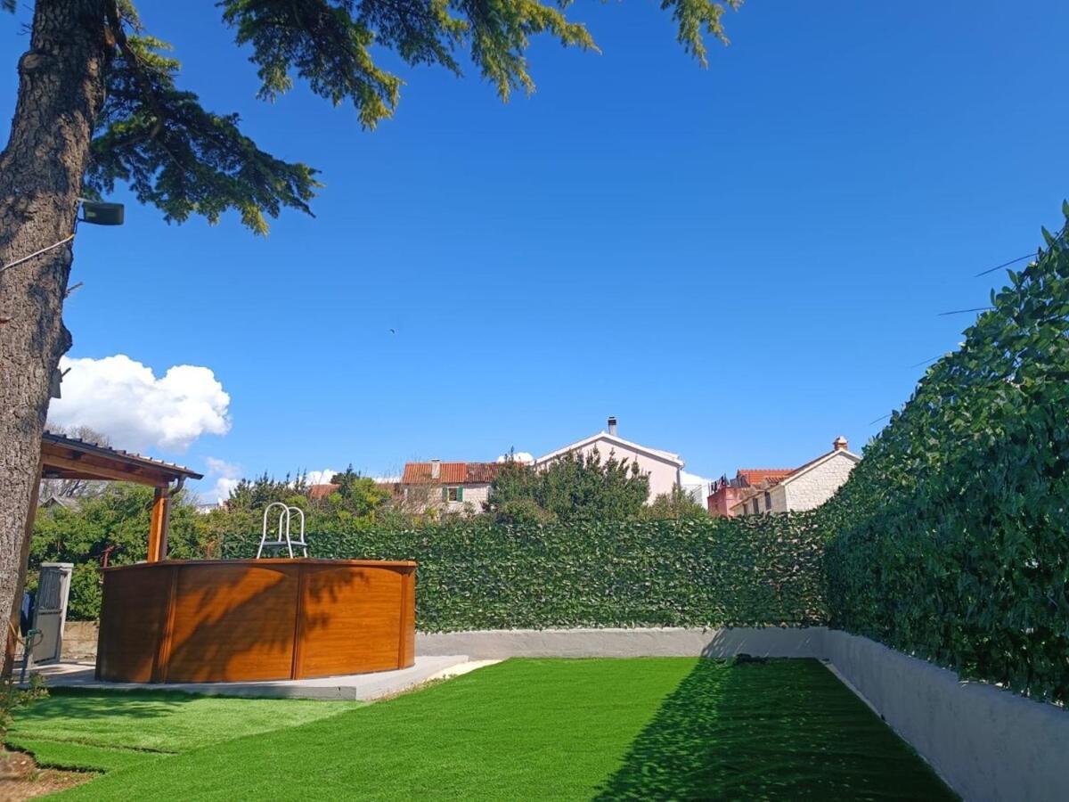 Holiday Home Gamaliel Kaštela Exterior foto